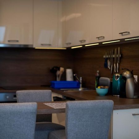 Zsuka Apartman Free Parking Pécs Exterior foto