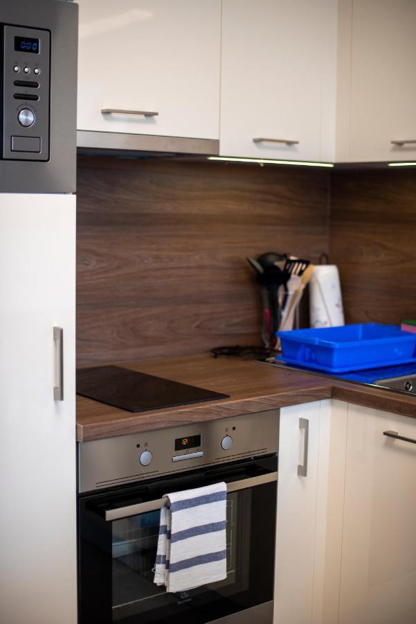 Zsuka Apartman Free Parking Pécs Exterior foto